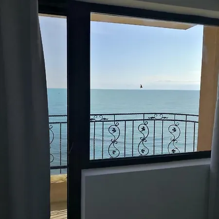 Daire Scandinavia Sea View *